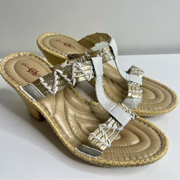 Born Crown Women’s Gold And White Wedge Sandals Size 10 - Picture 1 of 9